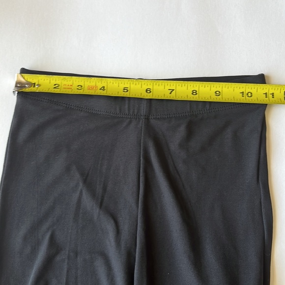 Fashion Nova Knee Slit Leggings - Picture 9 of 11